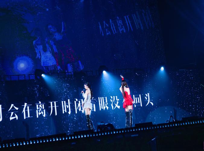 姜涛自曝是林峯粉丝，视后江美仪三年无戏可拍，韩团扎堆开唱粉丝忙疯了