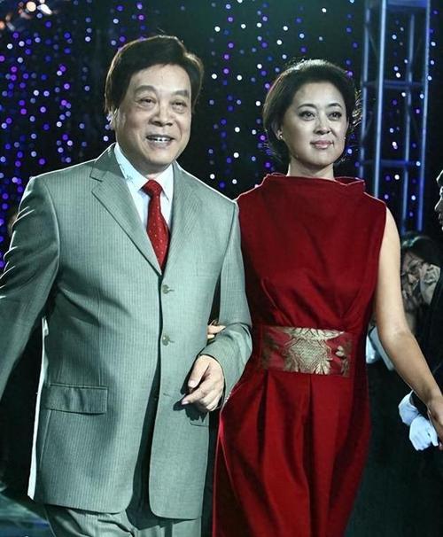 赵忠祥与女明星的那些事 工作搭档还是红颜知己？