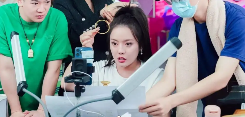 蛋蛋带货能力_快手直播一姐_快手网红微博爆料八卦是真的吗还是假的-